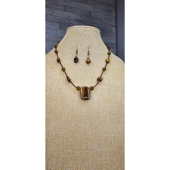 Beautiful Tiger's Eye Beaded Necklace and Earring Jewelry Set 18"L - Picture 3 of 7